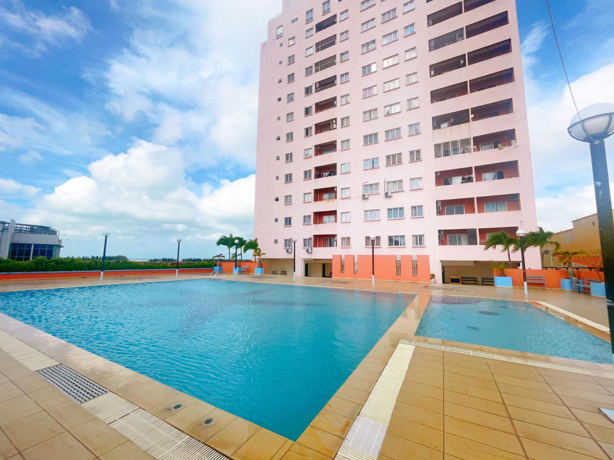 Monic Staycation #plaza Raya Serviced * Malacca