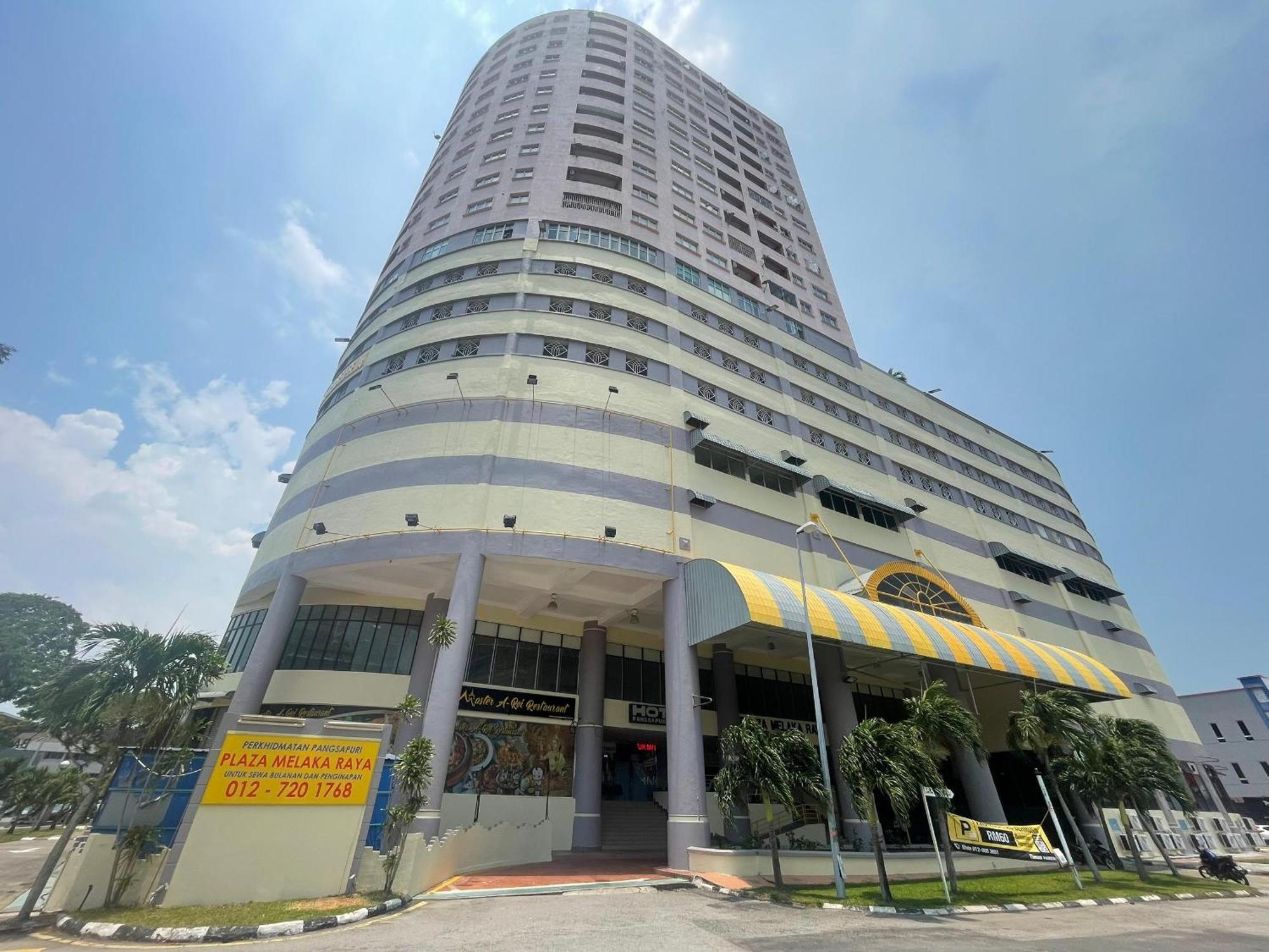 Monic Staycation #plaza Raya Serviced Apartment